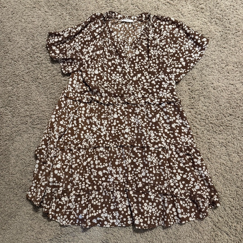 EUC Talulah brown floral tiered dress, sz L